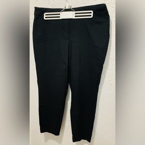 Reitmans dress pants - never worn!